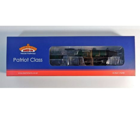 A boxed 00 gauge Bachmann model train: 31-214 - Giggleswick