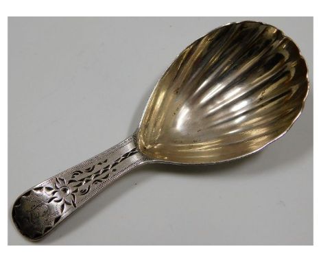 A Georgian London silver caddy spoon with shell style decor by Thomas Northcote 1792, approx. 12.5g