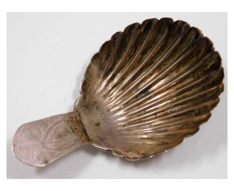 A Georgian London silver shall shaped caddy spoon, approx. 7.2g. Provenance: Originally from Treworgey Manor House, submitted