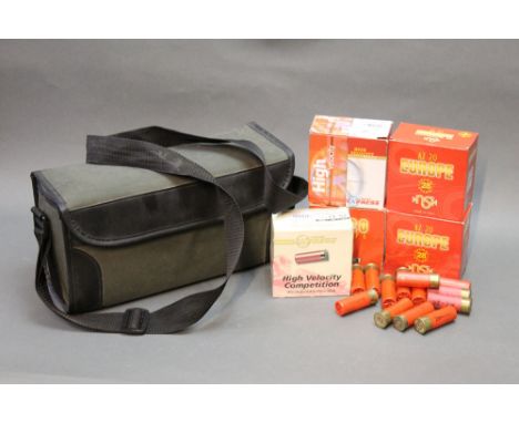 An ammunition bag containing +/- 130 12 bore shotgun cartridges.  SHOTGUN CERTIFICATE REQUIRED.  WE CANNOT POST AMMUNITION.