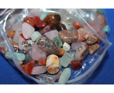 LOT OF LOOSE STONES including amethyst and smoky quartz