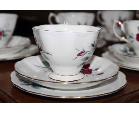 ROYAL ALBERT 'SWEET ROMANCE' PATTERN TEA SERVICE 