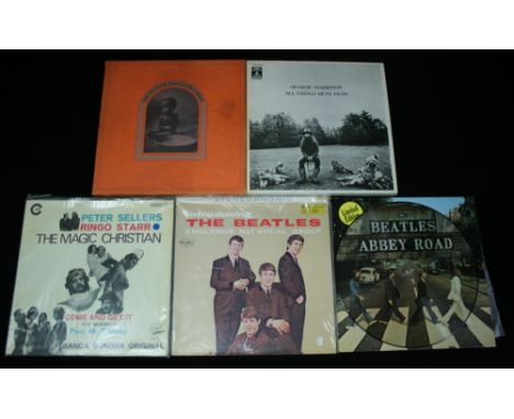 BEATLES & SOLO - Collection of 2 x LPs, 2 x box sets and 1 x LP to include Abbey Road Picture Disc (G/Ex), Introducing The Be