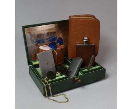 A Mid 20th Century Fitted Jewellery Box Containing Travelling Set, Hip Flask, Brush Set, Cigarette Case etc 