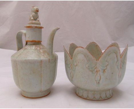 An oriental hexagonal ceramic teapot and matching vase with scalloped edge, tallest 24.5cm (h)