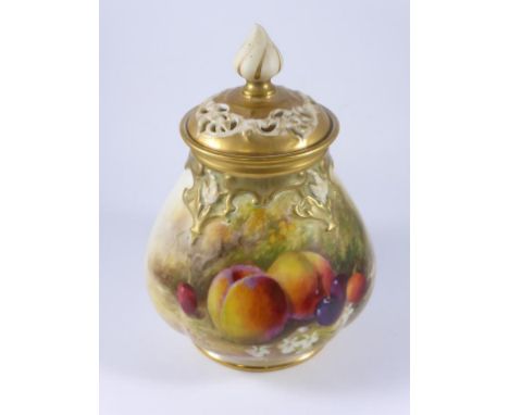 ROYAL WORCESTER POT POURRI, SHAPE 291, PAINTED FRUIT SIGNED RICKETTS (DAMAGE TO INTERIOR LIP OF COVER) APPROX. 9cm