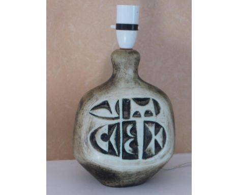 TREMAEN STUDIO POTTERY LAMP BASE