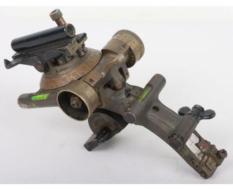 WW2 British Army Sight Lensatic MKI ' for 3"/4.2" Mortars: Heavy painted brass sight with level and sight adjustment. 