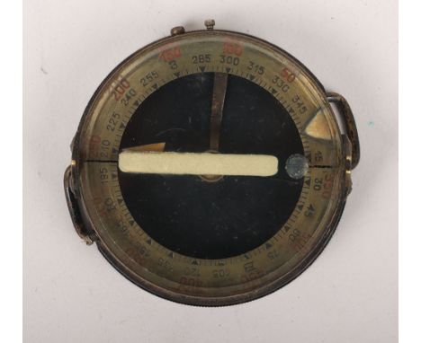 WW1 Russian Officers Wrist Compass: Wrist compass 1915 model , working with hold button, with designer details to back Captai