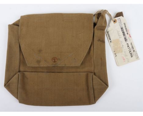 WW2 1940 Sealed Pattern Satchel Battery  Bag: Maker stamped M.E.Co 1940 arrow inside with Working Pattern large label with de