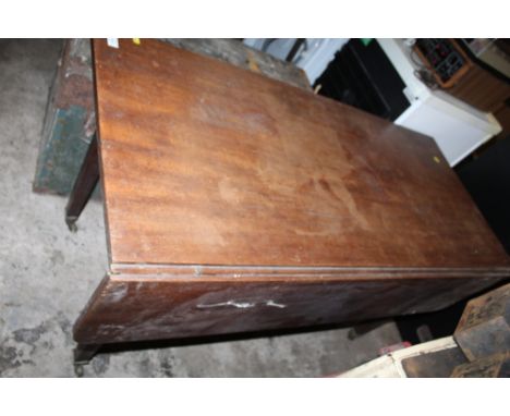 AN ANTIQUE DROPLEAF TABLE - ONE LEAF MISSING TOGETHER WITH A VINTAGE TRUNK A/F