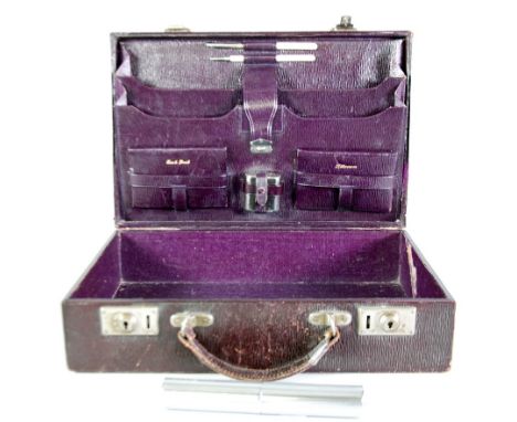 CIRCA 1920s TEXTURED DARK PURPLE LEATHER TRAVEL CASE/ATTACHE CASE, the inside of lid fitted for writing paper or documents an