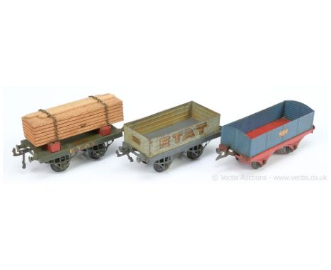 Hornby O Gauge trio of French Goods Wagons consisting of an ETAT No.1 Lumber Wagon, Open Wagon both with open axle guards and