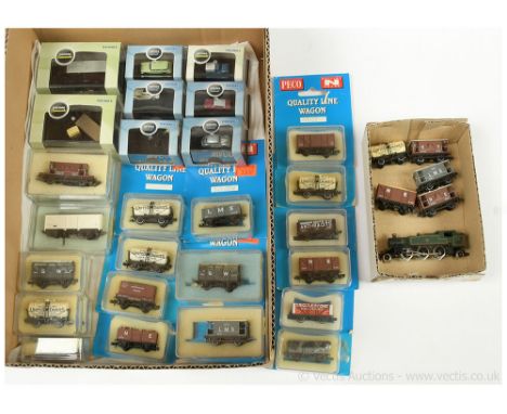 N Gauge Loco, Rolling Stock and Road Vehicles comprising Peco Wagons 4 x United Dairies Tanker, 2 x GWR grey Cattle Van, BR L