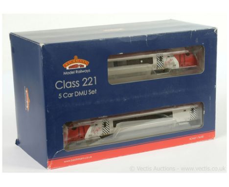 Bachmann OO Gauge 32-627 5-car Class 221 Virgin Super Voyage DEMU No.221122 "Doctor Who", conditions Excellent to Excellent P