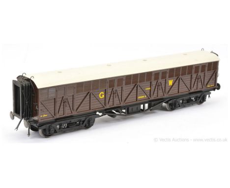 The Finescale Locomotive Company Gauge 1 1/32nd scale GWR Siphon G Van with wood effect side panelling GW, running number 129