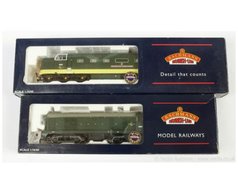 Bachmann OO Gauge BR Diesel Locos comprising 32-525 Co-Co two-tone green Class 55 Deltic No.D9004 "The Queen's Own Highlander