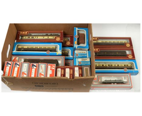 OO Gauge Passenger and Goods Rolling Stock comprising Airfix 3 x 54250 GWR brown and cream Suburban B Coaches, 2 x 54209 GWR 