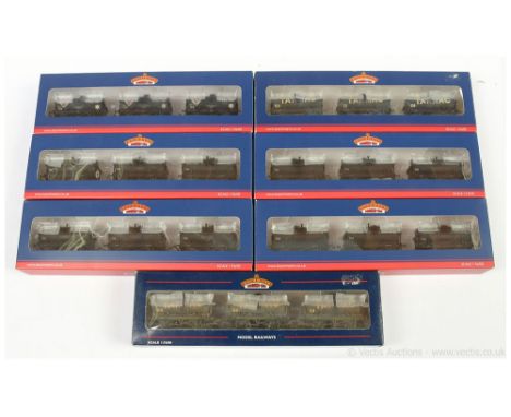 Bachmann OO Gauge 14-ton Tank Wagon 3-packs (all factory weathered) comprising 4 x 37-672 black livery British Tar Products L