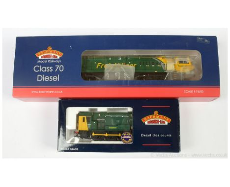 Bachmann OO Gauge Freightliner green livery Diesel Locos comprising 31-586 Co-Co Class 70 No.70003, 32-106 0-6-0 Class 08 Die