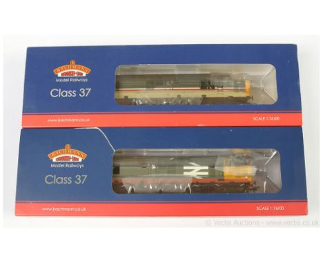 Bachmann OO Gauge Co-Co Class 37 Diesel Locos comprising 32-387 Railfreight large logo grey livery No.37506 and 32-385 Interc