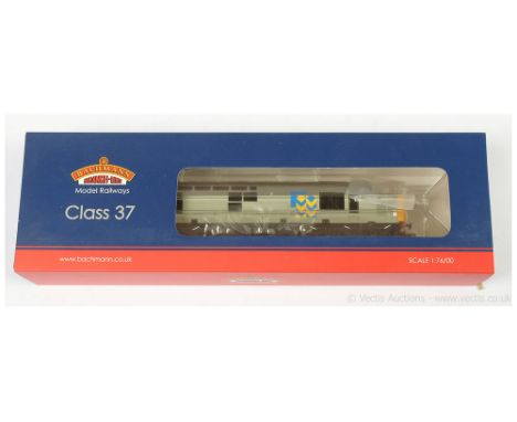 Bachmann OO Gauge 32-90ZSSA (Kernow Special Edition) Co-Co Railfreight triple grey Metals livery Class 37 No.37905, condition
