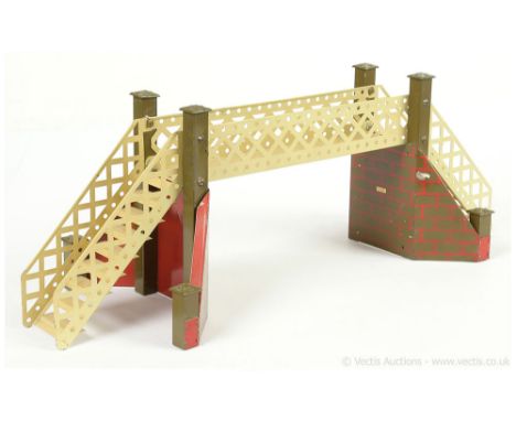 Hornby O Gauge / Meccano Girder Bridge early version with "Hornby Series" small red and gold transfer to uprights, walkway/st