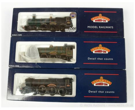 Bachmann OO Gauge a pair of Steam Locomotives consisting of Ref 31-777 4-6-0 Loco and Tender GWR lined green Hall Class "Soug