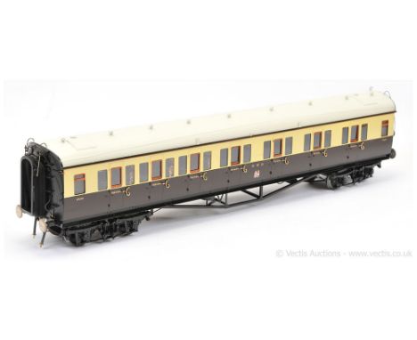 Custom Carriages Gauge 1 1/32nd scale GWR 1st / 3rd 58ft Composite Side Corridor Coach No.6536.  Excellent internal detail wi