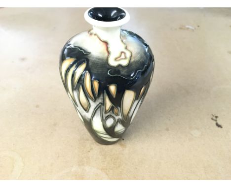 A Moorcroft la Garenne vase designed by Emma Bossons 2005 15cm tall. Good condition