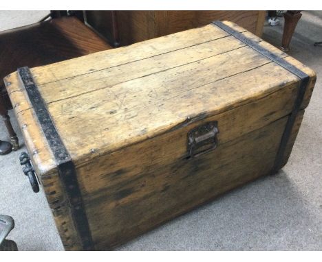 A pine camphor wood lined shipping trunk, dimensions 40x74x38cm