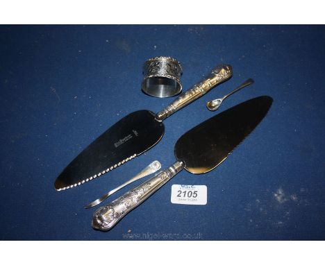 A pair of Kings pattern Silver handled cake slices, an Epns nut pick, salt spoon and a Silver napkin ring