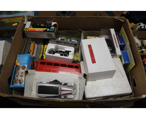 One box of mixed modern release and vintage diecast to include Matchbox Motor City, Corgi Original Omnibus, and others