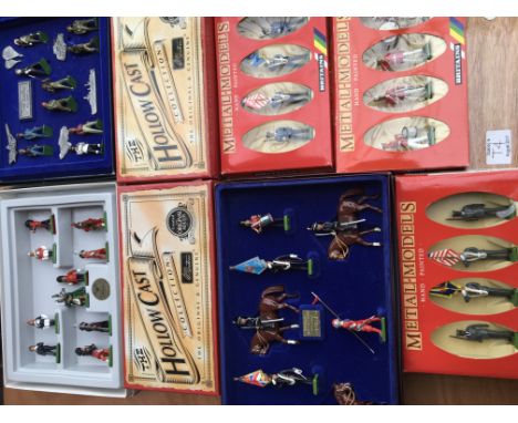 Britains boxed diecast soldiers including, Hollow cast series Charging Zouave, Honourable Artillery company, All the Queens m