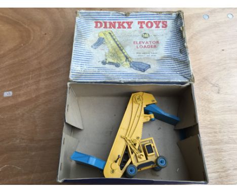 Dinky toys boxed diecast Elevator loader no 564