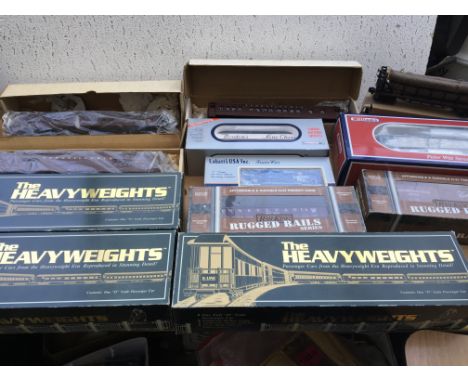 Rail king , K-Line, Williams etc, boxed, O gauge, carriages and rolling stock