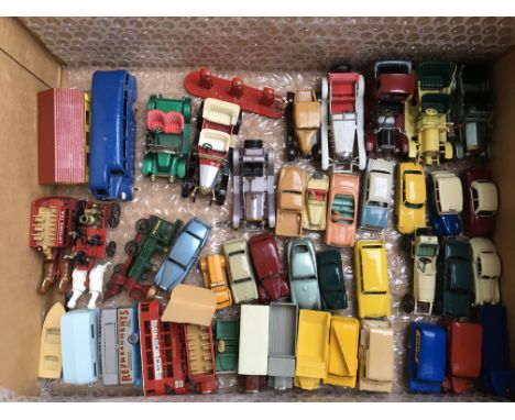 A collection of loose Matchbox and Dinky Dublo diecast vehicles