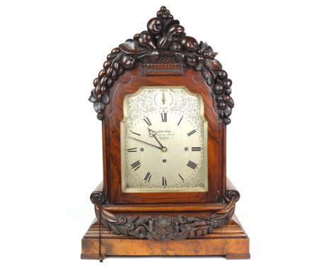 GROßE BRACKET-CLOCK/ STOCKUHR, Verkäufer John Neal/ London, Victorianische Epoche, Nußbaum-/Mahgonivollholz-Gehäuse, im Socke