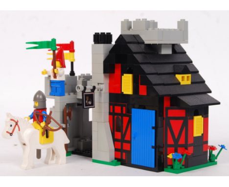 An original vintage Lego Legoland Knights set 6067 ' Guarded Inn .' Appears complete, as fully made (unchecked). With all min