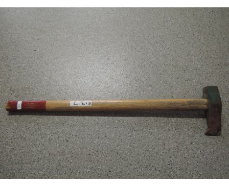 A treen handle and cast head log splitting axe / hammer