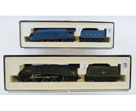 A Hornby 00 gauge locomotive and tender, 4-6-2, Class A4 Mallard, R.304 and another, R.286, both boxed (2) 