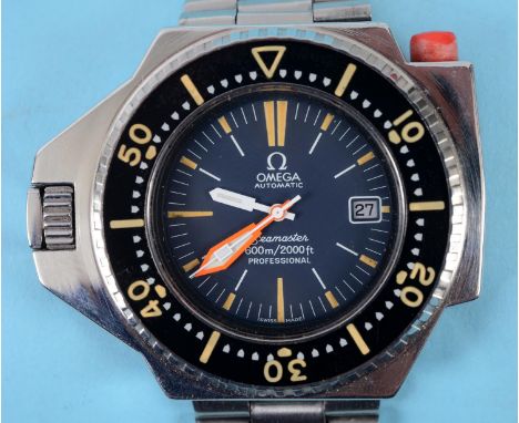 A gentleman's stainless steel Omega Seamaster 600 Proprof second series diver's watch, featuring blue dial with white baton h