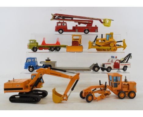 A Corgi Major Simon Snorkle Fire Engine, and other assorted die-cast model vehicles, play worn, all unboxed (box) 