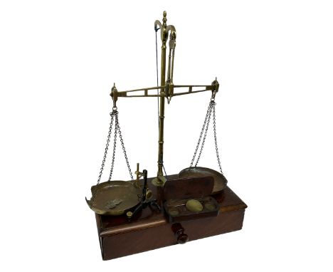 Set of balance scale, together with set of cased sovereign scales and one other