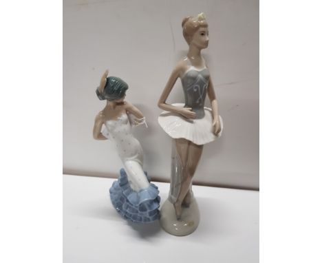2 FIGURINES INC NAO AND CASADES ETC