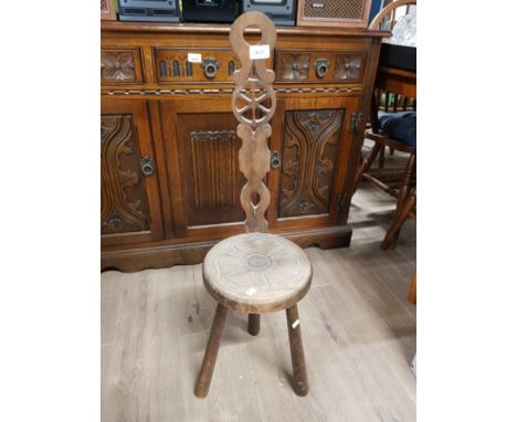 CARVED WOOD SPINNING STOOL