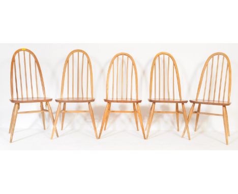 Lucian Ercolani - Ercol - A set of four of retro mid 20th century beech and elm dining chairs being in the Quaker pattern wit