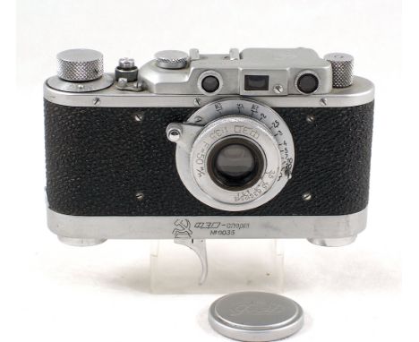 Rare FED-SPORT Camera with Trigger Action Film Advance. Rare model with low (matching) number to trigger wind (advance slight