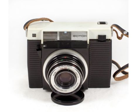 Rare FOTON Instant Print Camera, Late Version. (cosmetic condition 4, unable to test operation without film). Late version wi