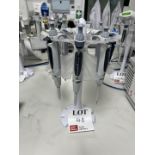 Pipette carousel with various pipettes